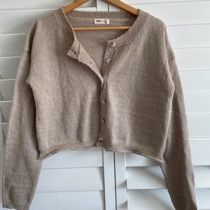 Cropped Beige Cardigan